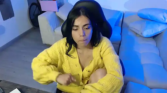 i am nina  online show from January 11, 10:51 pm