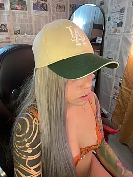 i am nina  online show from February 24, 7:56 pm