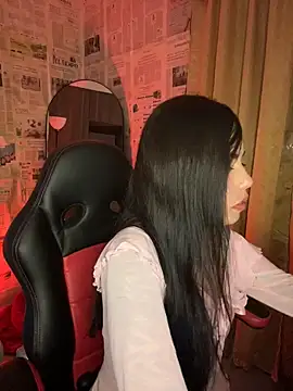 i am nina  online show from March 18, 2:58 am