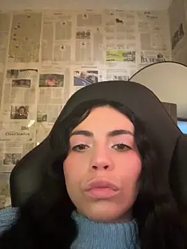 Snapshot of i_am_nina_ chatting on April 27, 9:13 pm i am nina online show from April 27, 9:13 pm