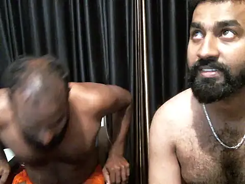 Snapshot of indian2 chatting on January 10, 2:46 am indian2 online show from January 10, 2:46 am