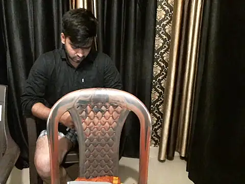 Snapshot of indian2 chatting on March 5, 2:57 am indian2 online show from March 5, 2:57 am