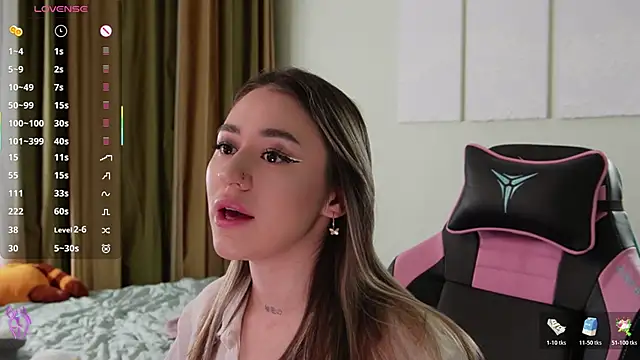 Snapshot of Fiona-Love chatting on November 8, 3:23 pm Fiona-Love online show from November 8, 3:23 pm