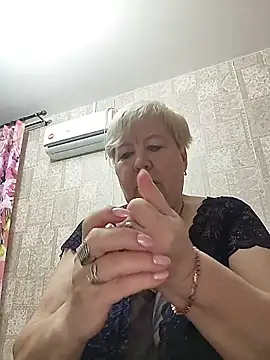 EffectFiona online show from March 31, 10:54 pm