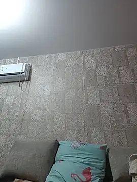 EffectFiona online show from April 2, 10:51 pm