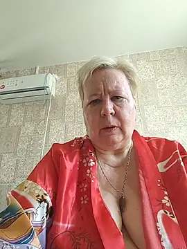 EffectFiona online show from May 12, 4:31 am