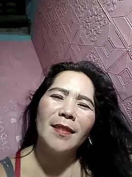 Snapshot of Cutehornywetmom chatting on March 3, 3:09 pm Cutehornywetmom online show from March 3, 3:09 pm