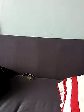 Prettybecs online show from February 11, 5:26 am