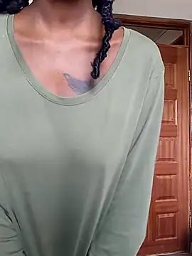 Prettybecs online show from March 11, 10:18 am