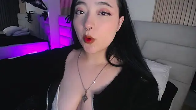 Miss Loise online show from November 3, 4:14 am