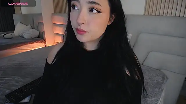 Miss Loise online show from November 29, 3:09 am