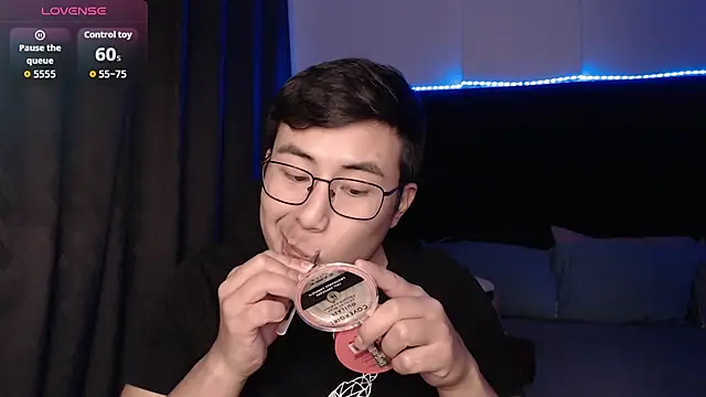 andrewmhilton  online show from March 9, 5:55 am