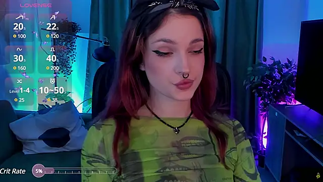 Snapshot of BratzieDarsie chatting on December 2, 2:41 pm BratzieDarsie online show from December 2, 2:41 pm