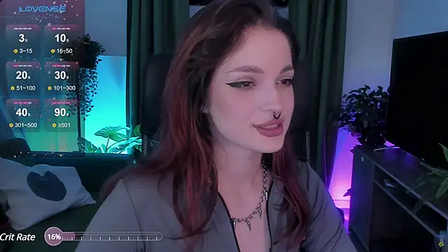 Snapshot of BratzieDarsie chatting on January 9, 8:13 am BratzieDarsie online show from January 9, 8:13 am