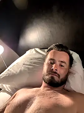 Brightspark22 online show from April 11, 8:02 pm