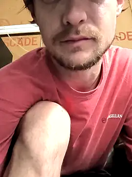 Snapshot of Midwestalpha chatting on January 31, 9:16 am Midwestalpha online show from January 31, 9:16 am