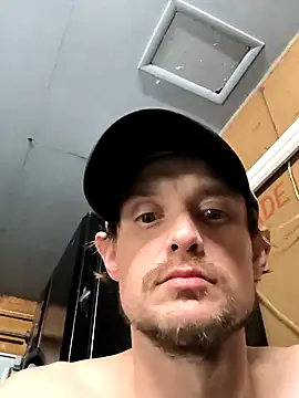 Snapshot of Midwestalpha chatting on January 31, 12:18 pm Midwestalpha online show from January 31, 12:18 pm