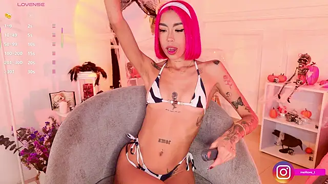 Snapshot of Mely-taylor chatting on October 12, 11:04 pm Mely-taylor online show from October 12, 11:04 pm