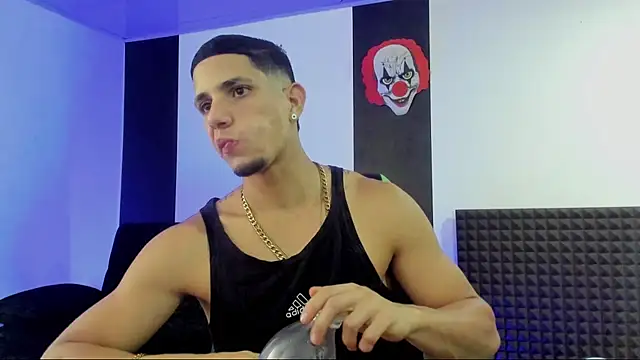 jhonnysnow17 online show from March 16, 2:10 am