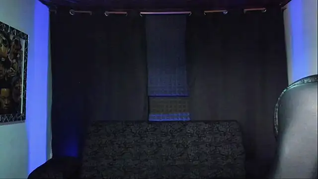 jhonnysnow17 online show from October 31, 6:31 pm