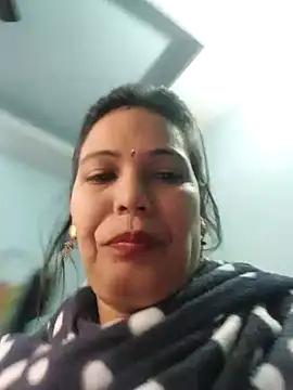 Snapshot of Poojabhabi101 chatting on December 20, 5:18 pm Poojabhabi101 online show from December 20, 5:18 pm