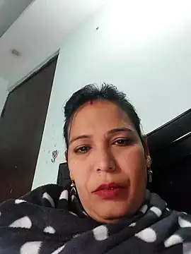 Snapshot of Poojabhabi101 chatting on December 21, 7:45 am Poojabhabi101 online show from December 21, 7:45 am