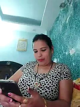 Snapshot of Poojabhabi101 chatting on January 26, 6:59 am Poojabhabi101 online show from January 26, 6:59 am