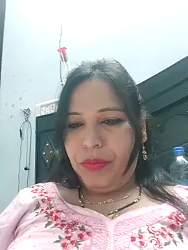 Snapshot of Poojabhabi101 chatting on March 8, 6:10 am Poojabhabi101 online show from March 8, 6:10 am