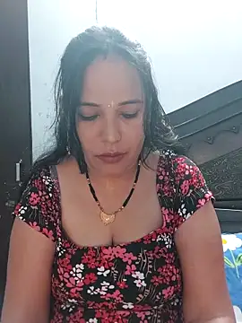 Snapshot of Poojabhabi101 chatting on October 8, 6:00 am Poojabhabi101 online show from October 8, 6:00 am