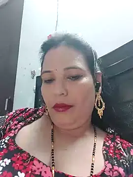 Snapshot of Poojabhabi101 chatting on October 11, 6:56 am Poojabhabi101 online show from October 11, 6:56 am