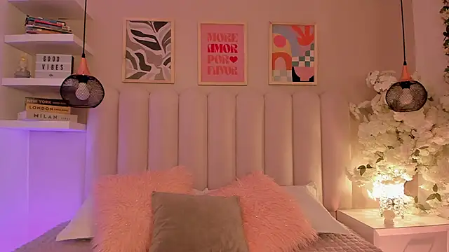 cute  cherry  online show from November 25, 8:53 pm