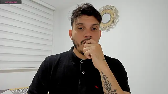 alejandro stark online show from December 13, 3:16 am