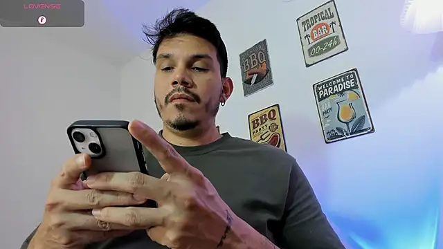 alejandro stark online show from January 18, 9:29 pm