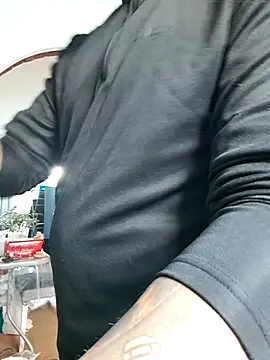 Snapshot of crisconst chatting on October 25, 3:40 pm crisconst online show from October 25, 3:40 pm