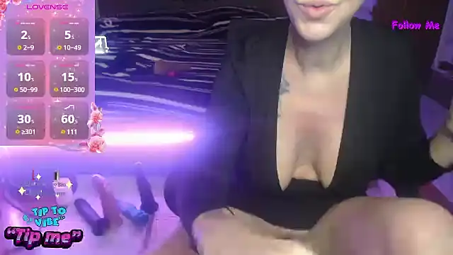 VenusX online show from March 9, 5:39 pm