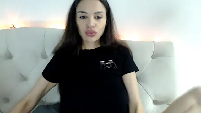 Mika Gold online show from December 14, 7:40 pm