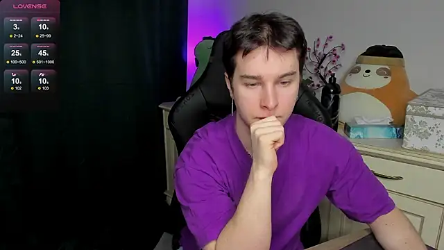 Vincent Strong online show from January 17, 8:30 am