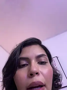 Snapshot of GigiiStone chatting on February 20, 8:58 pm GigiiStone online show from February 20, 8:58 pm