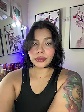 GigiiStone online show from January 16, 12:47 am