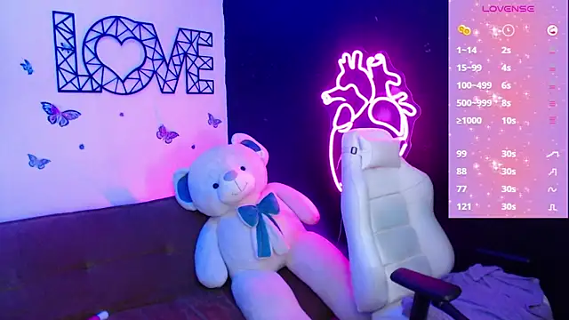 demyanderson  online show from March 8, 10:02 pm