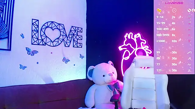 demyanderson  online show from March 11, 3:37 am