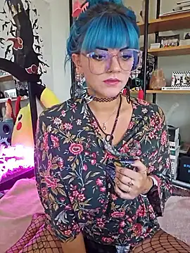 Snapshot of anyalikestosuck chatting on November 7, 8:09 pm anyalikestosuck online show from November 7, 8:09 pm