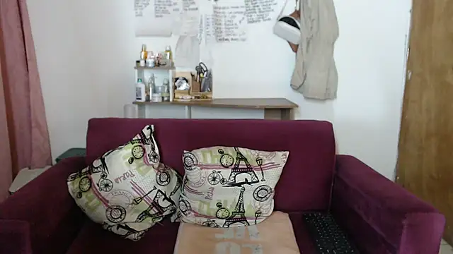 Snapshot of Nathacha chatting on December 7, 1:58 am Nathacha online show from December 7, 1:58 am