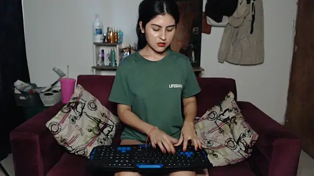 Snapshot of Nathacha chatting on March 20, 10:18 pm Nathacha online show from March 20, 10:18 pm