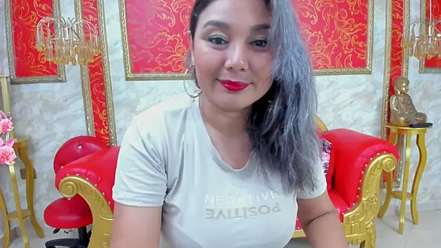 Snapshot of Myhottie_Milf chatting on December 24, 1:39 pm Myhottie Milf online show from December 24, 1:39 pm