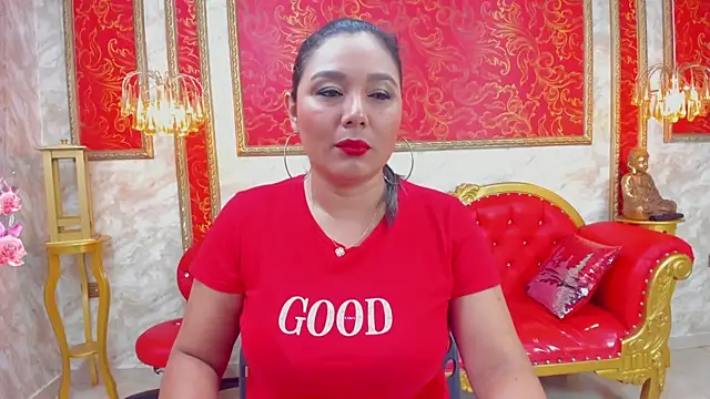 Snapshot of Myhottie_Milf chatting on December 30, 1:14 pm Myhottie Milf online show from December 30, 1:14 pm