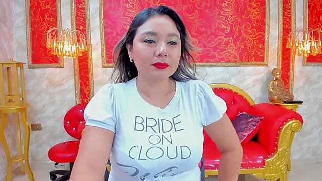 Snapshot of Myhottie_Milf chatting on February 7, 1:22 pm Myhottie Milf online show from February 7, 1:22 pm