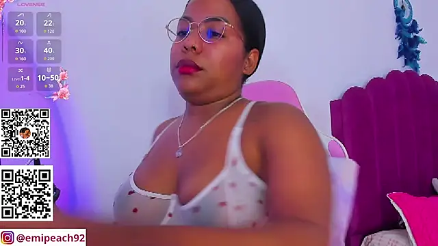 samanthaabloom online show from June 24, 1:59 am
