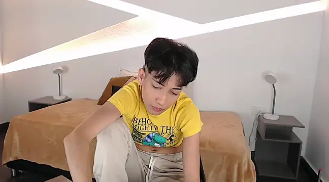 hot little bunny online show from January 16, 11:59 pm