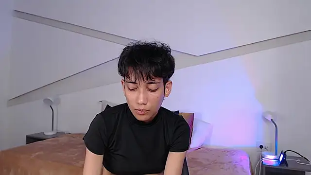 hot little bunny online show from February 9, 8:56 pm